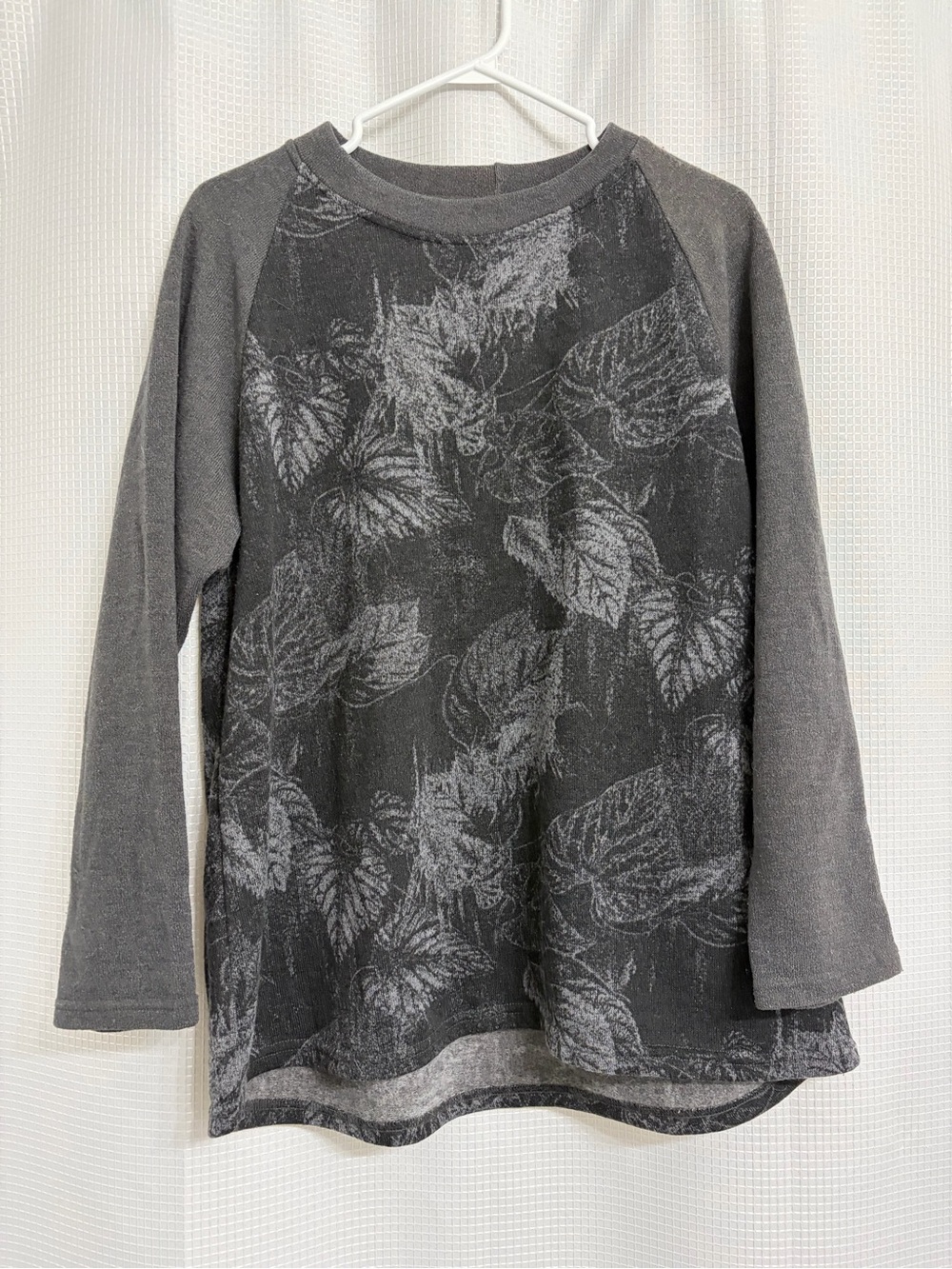 Gray Leaf Print Sweater Top